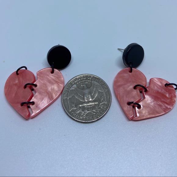 Broken heart earrings - Picture 3 of 4